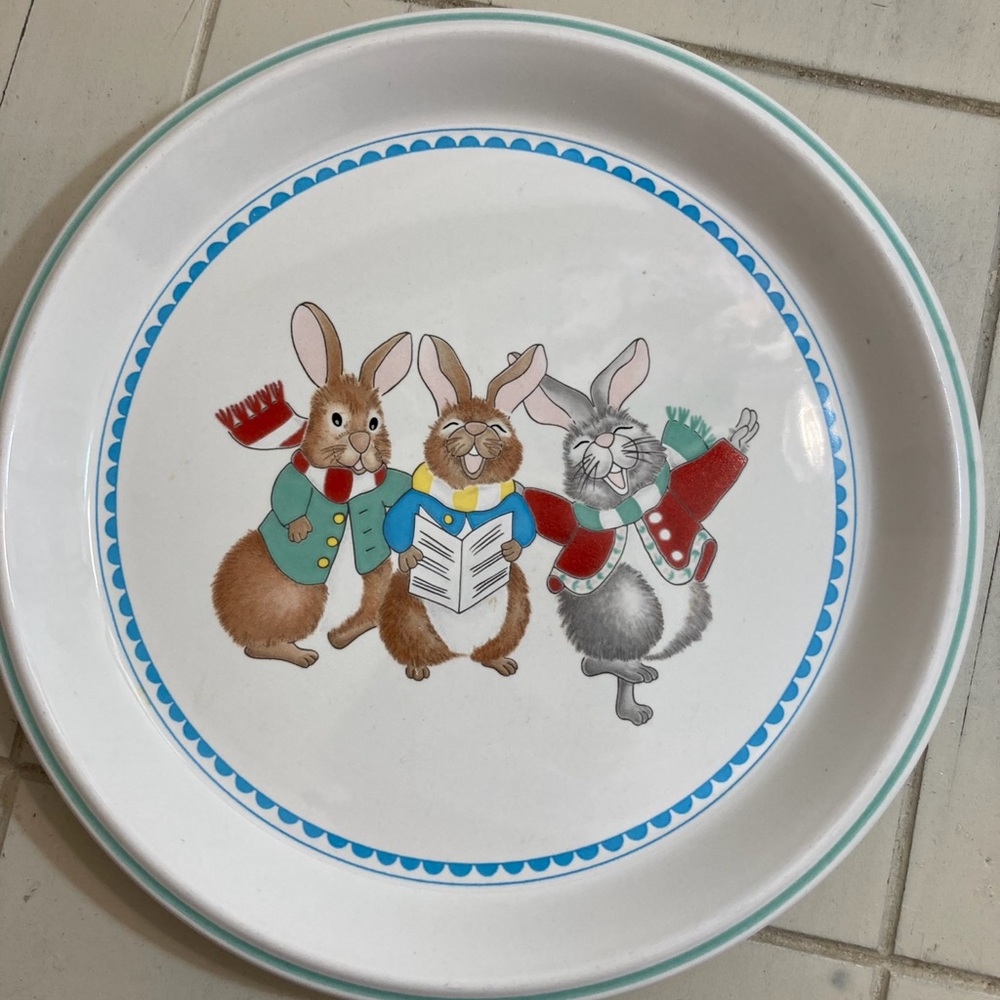 Mika Do-Re-Mi Singing bunnies